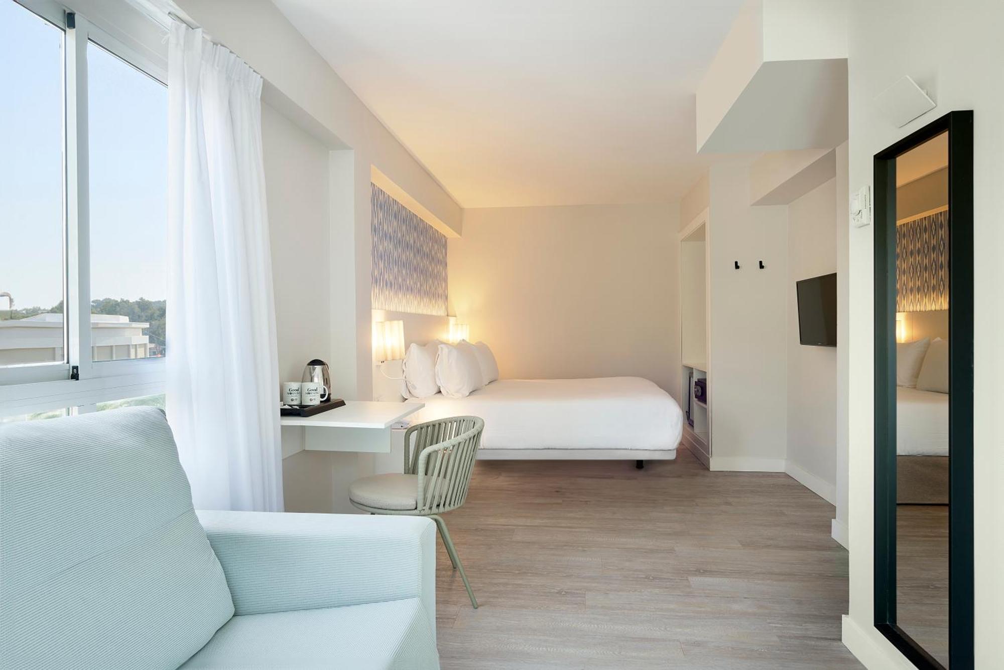 Exe Portals Nous (Adults Only) Hotel Kültér fotó